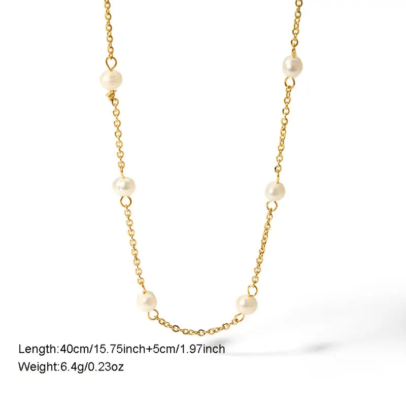 Aurora Pearl Whisper – Delicate Gold Chain with Freshwater Pearls