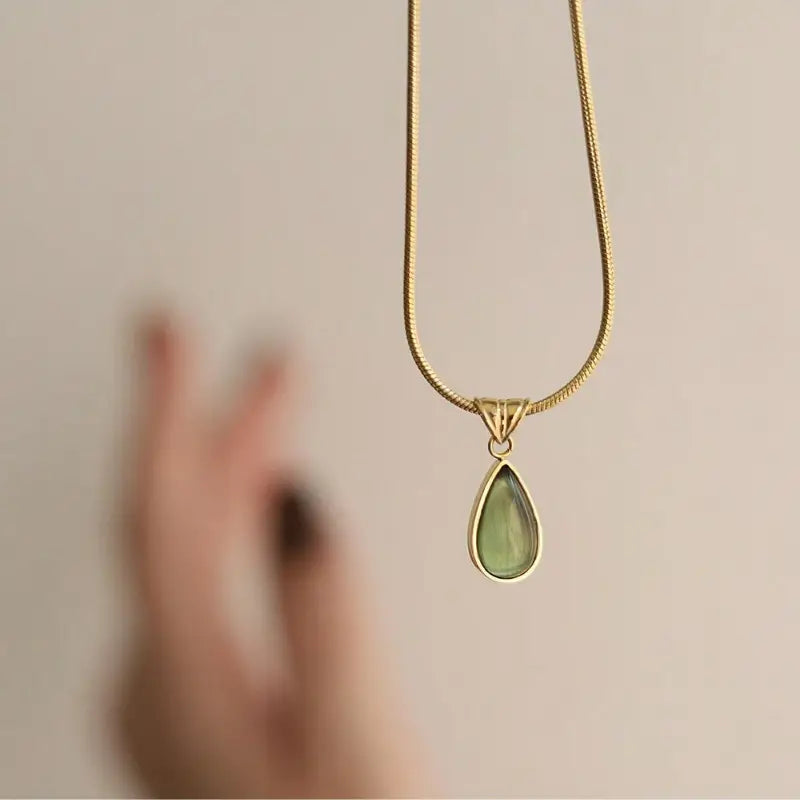 Aurora Drop – Gold Necklace with Green Teardrop Pendant