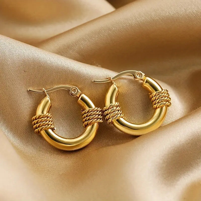 Aurelia Twist – Gold Rope Detail Hoop Earrings