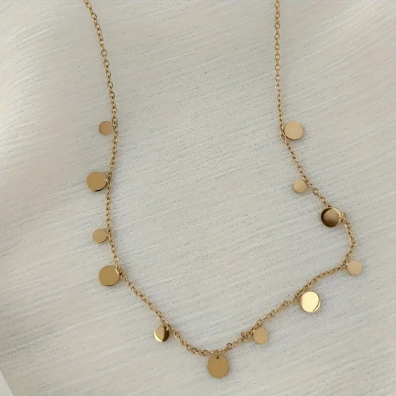 Luna Dots – Delicate Gold Disc Necklace