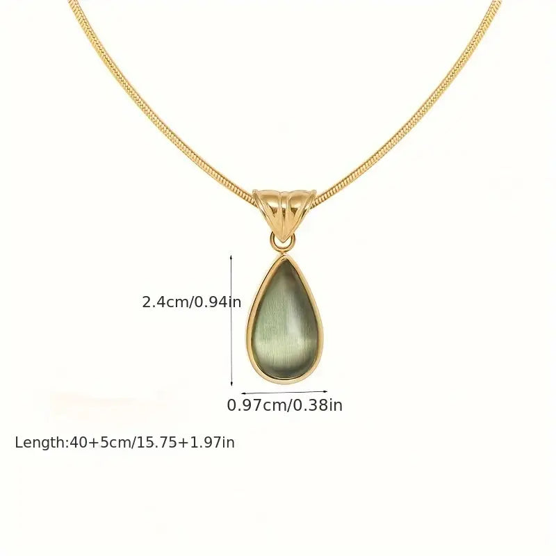 Aurora Drop – Gold Necklace with Green Teardrop Pendant