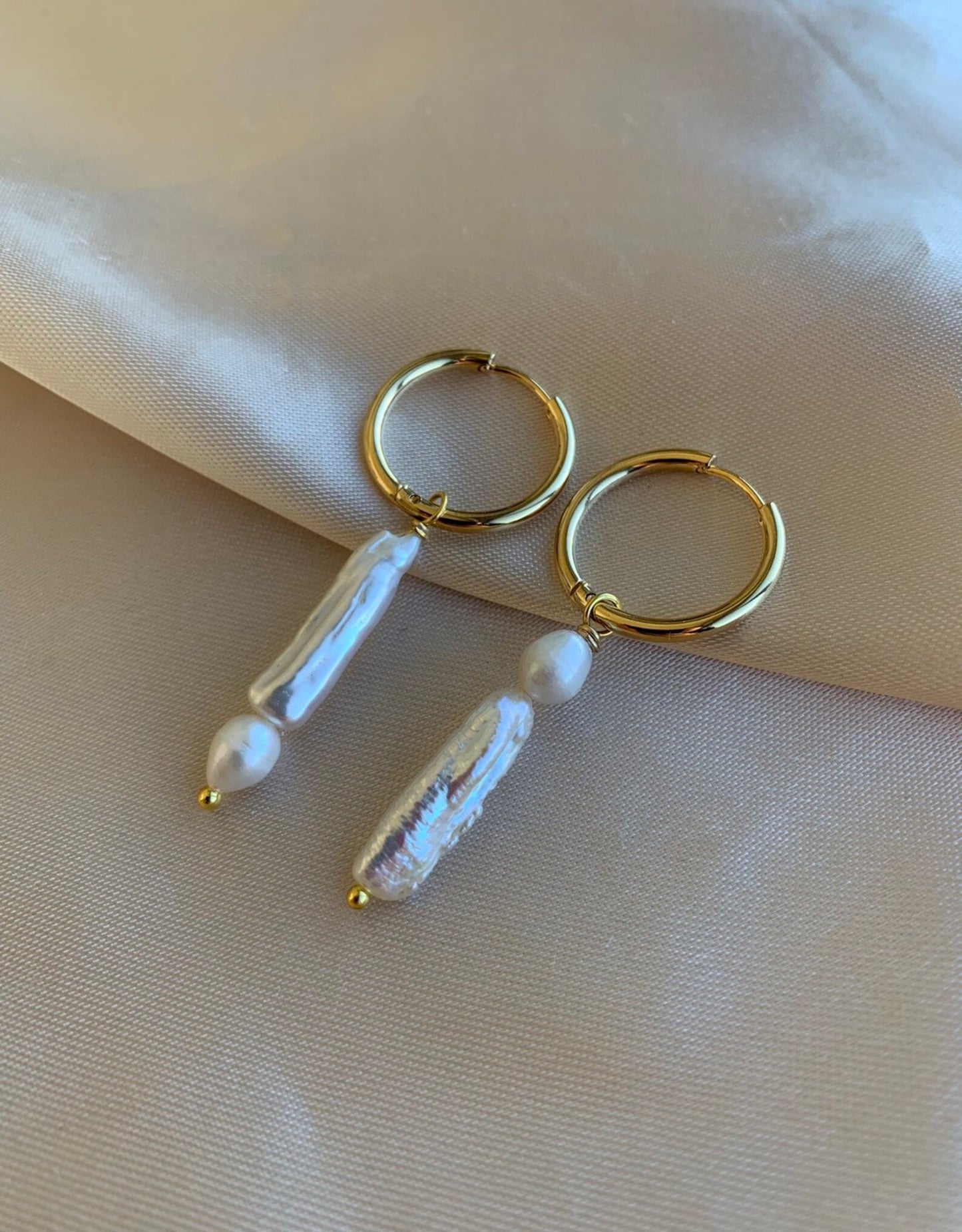 Celeste Baroque Drop – Gold Hoop Earrings with Elongated Freshwater Pearl